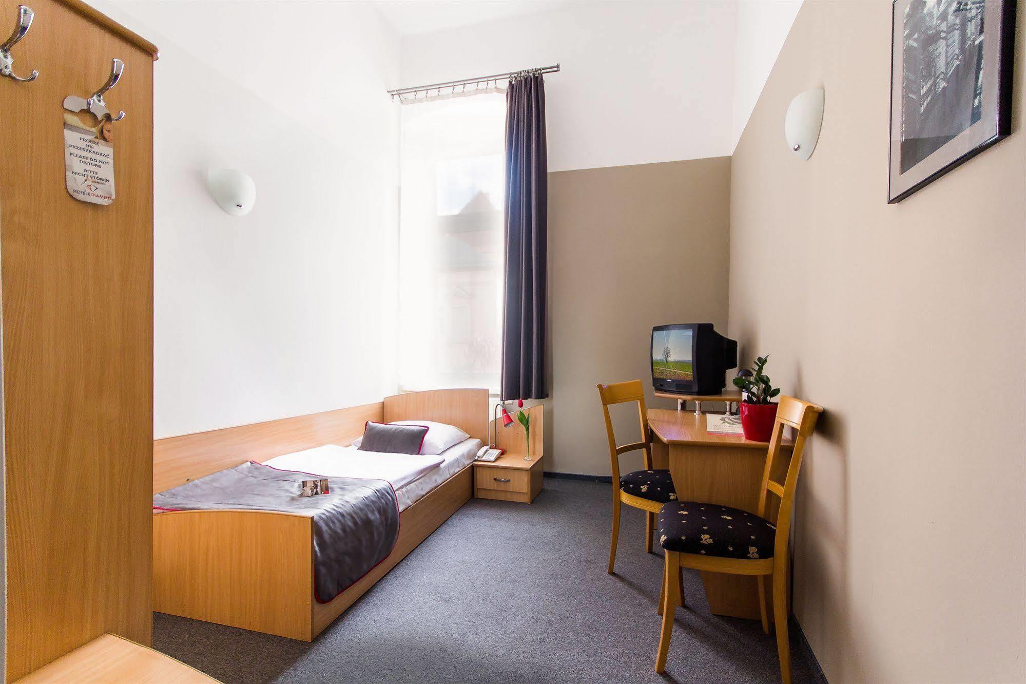 Hotel Diament Economy Gliwice Eksteriør billede