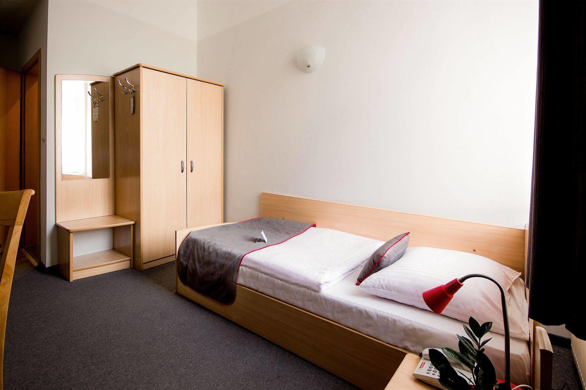 Hotel Diament Economy Gliwice Eksteriør billede
